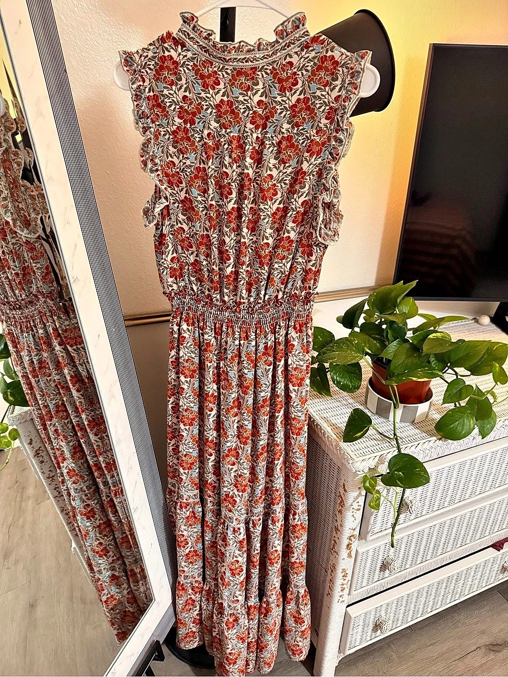 Max Studio Ruffle Collar Print Tiered Maxi Dress Red & White - Picture 3 of 3